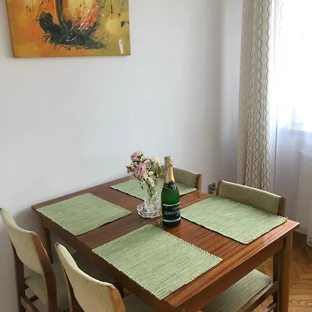 Dolce Apartment *
