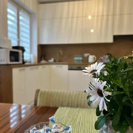 Dolce Apartment *